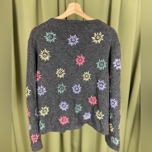Floral Embroidered Vintage ZipUp Wool Sweater - Picture 7 of 7